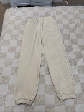 NWOT Comfrt Signature Fit sweatpants size L